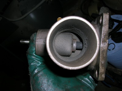 Последствия работы компрессора без воздушного фильтра, далее вся эта грязь попадает в элемент и разбивает подшипники Последствия работы компрессора без воздушного фильтра, далее вся эта грязь попадает в элемент и разбивает подшипники